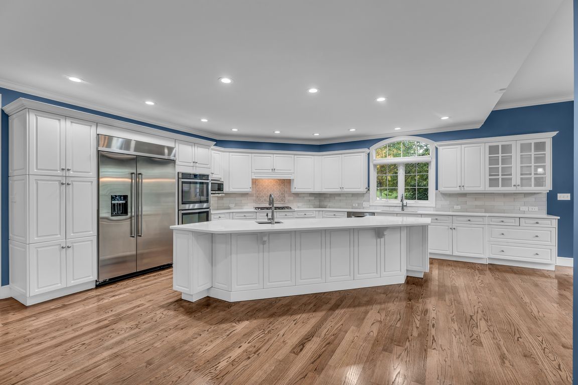 next background image