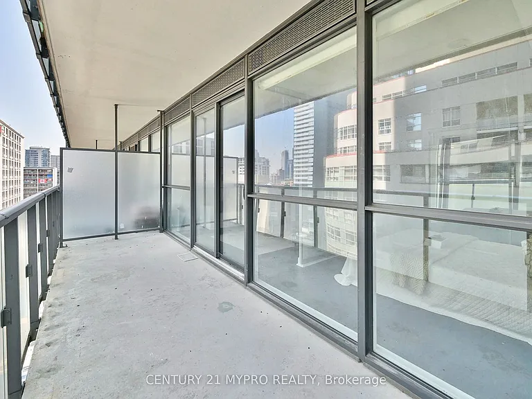 15 Grenville St #1007 — Photo 23