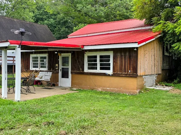 2921 Clear Creek Rd, Pulaski, TN 38478