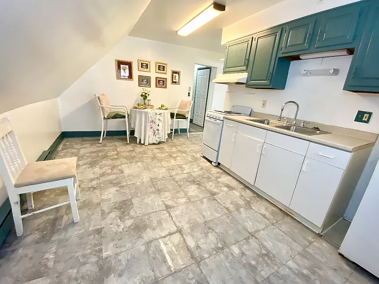 483 N Main St #3 — Photo 6