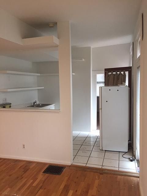 2nd image of 799 Summit St