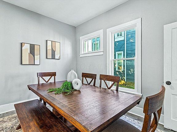 5th image of 265 W Church St