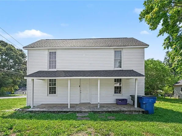 401 E Joyner St, Gibsonville, NC 27249