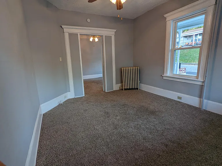 315 N Heller Ave — Photo 15