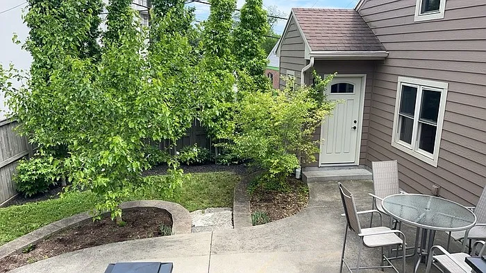 2400 Hillview Ave — Photo 37