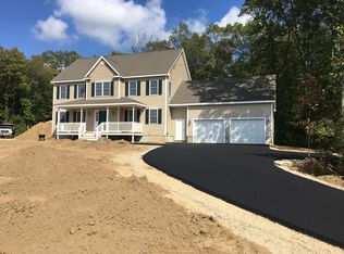 25 Mountainview Rd, Uxbridge, MA 01569