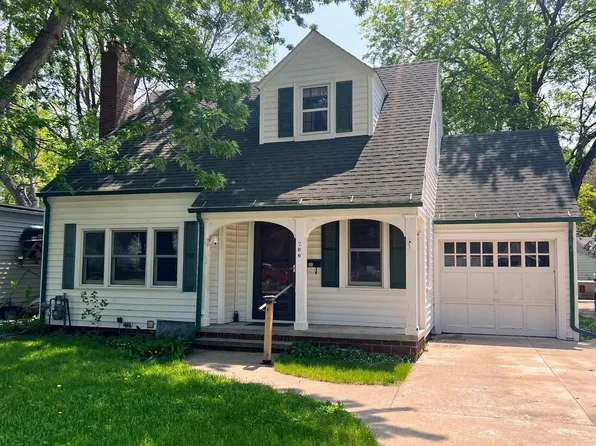 708 E 4th St, Spencer, IA 51301