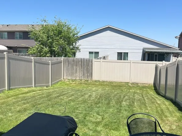 9418 W Dolores Dr, Sioux Falls, SD 57106
