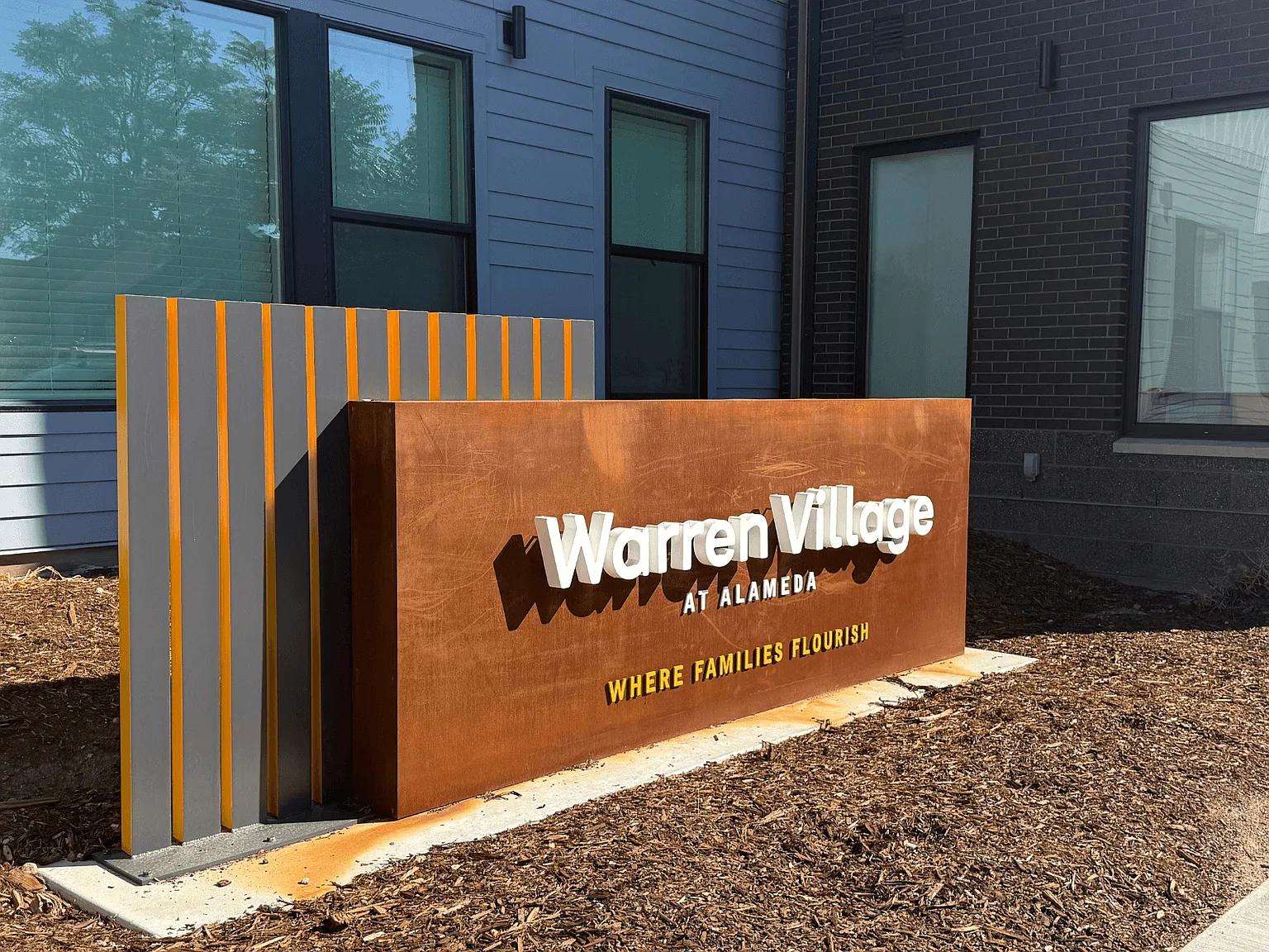 Warren Village Alameda Apartments — Photo 4