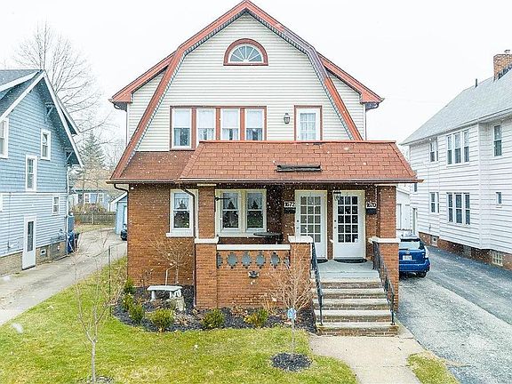 5th image of 1670 Victoria Ave