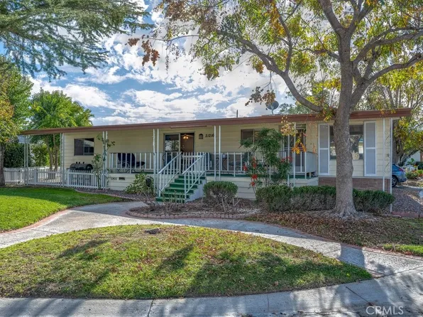 21216 Blue Curl Way #212, Canyon Country, CA 91351