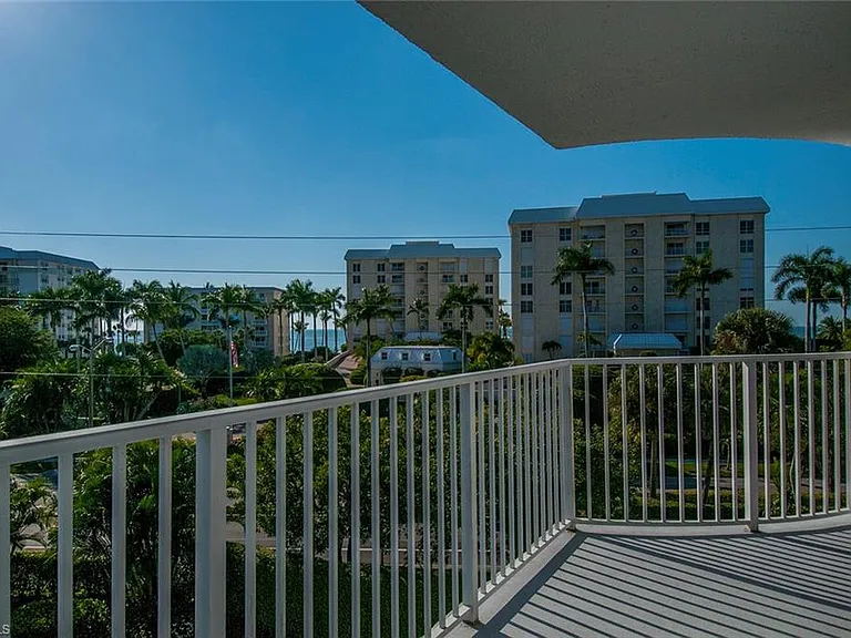 1300 Gulf Shore Blvd N #406 — Photo 17