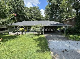 2813 Battlecrest Dr, Decatur, GA 30034