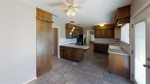 309 Curts Dr — Photo 4