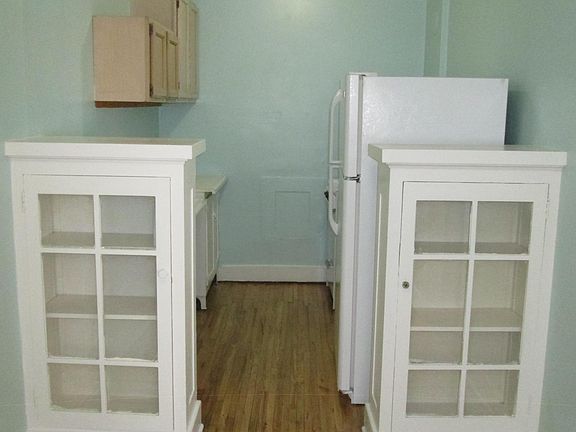 5th image of 1721 N Washington St APT 27