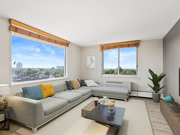 2nd image of 101 N Grant St #204