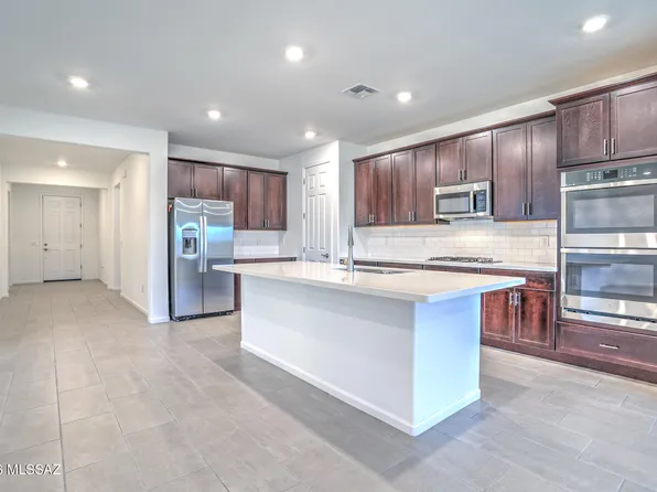 3040 W Chalfont Dr, Tucson, AZ 85742