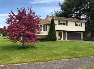 7 Glenn Dr, Pittsfield, MA 01201