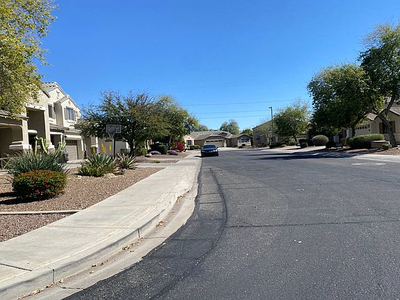 3rd image of 2625 E Jj Ranch Rd