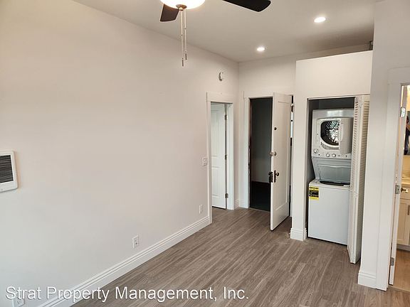 2nd image of 302 Thorn St #11469157