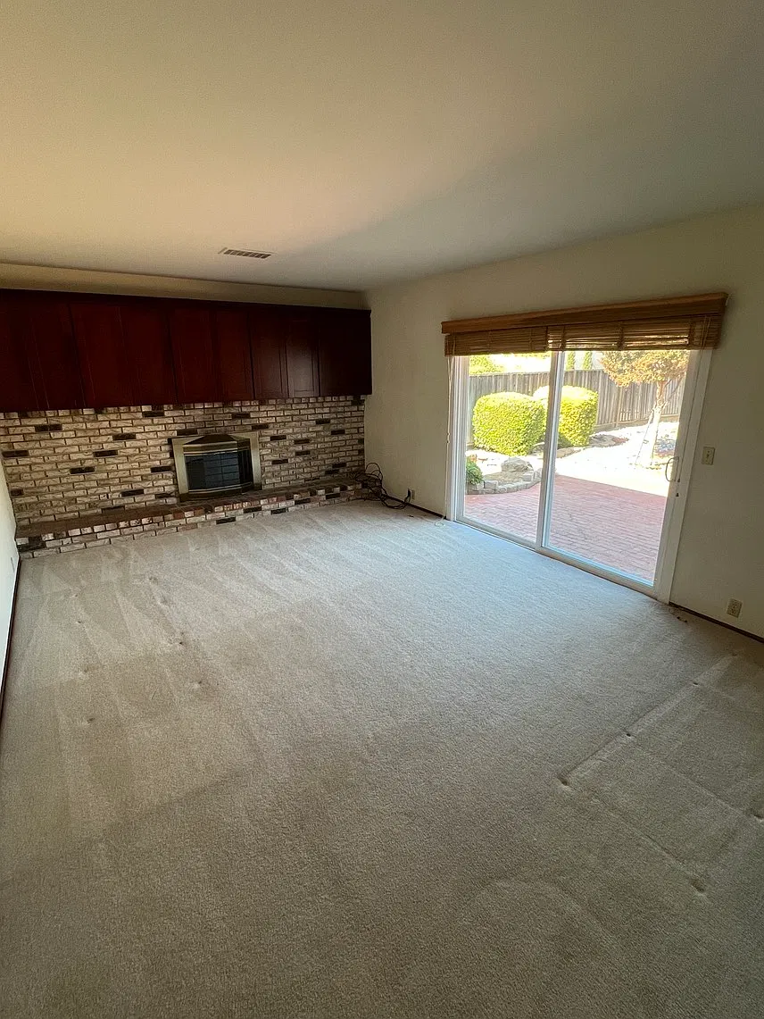4 bed, 2167 sqft, $5,950 — Photo 4