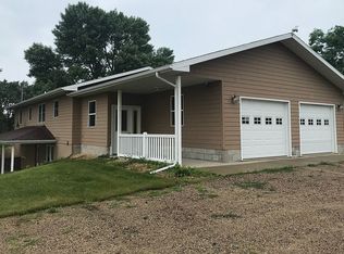 65141 Fort Rd, New Ulm, MN 56073