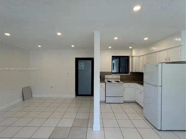 17150 NE 23rd Ave #10, North Miami Beach, FL 33160