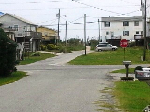2nd image of 129 Sandlin Ln
