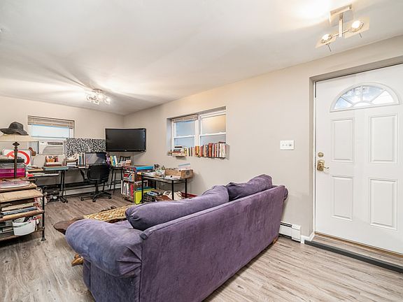 5th image of 500 Highridge Ave