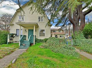 604 NW 4th St, Grants Pass, OR