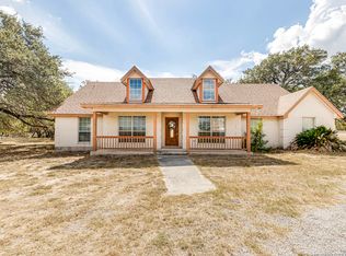 206 Tipperary Lane, Floresville, TX 78114