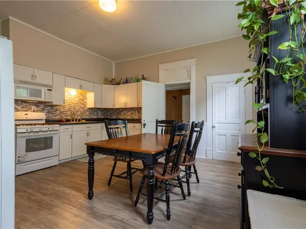2009 Mitchell Ave, Saint Joseph, MO 64507