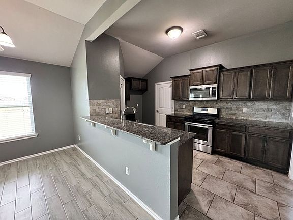 4th image of 4725 Pyrope Ln