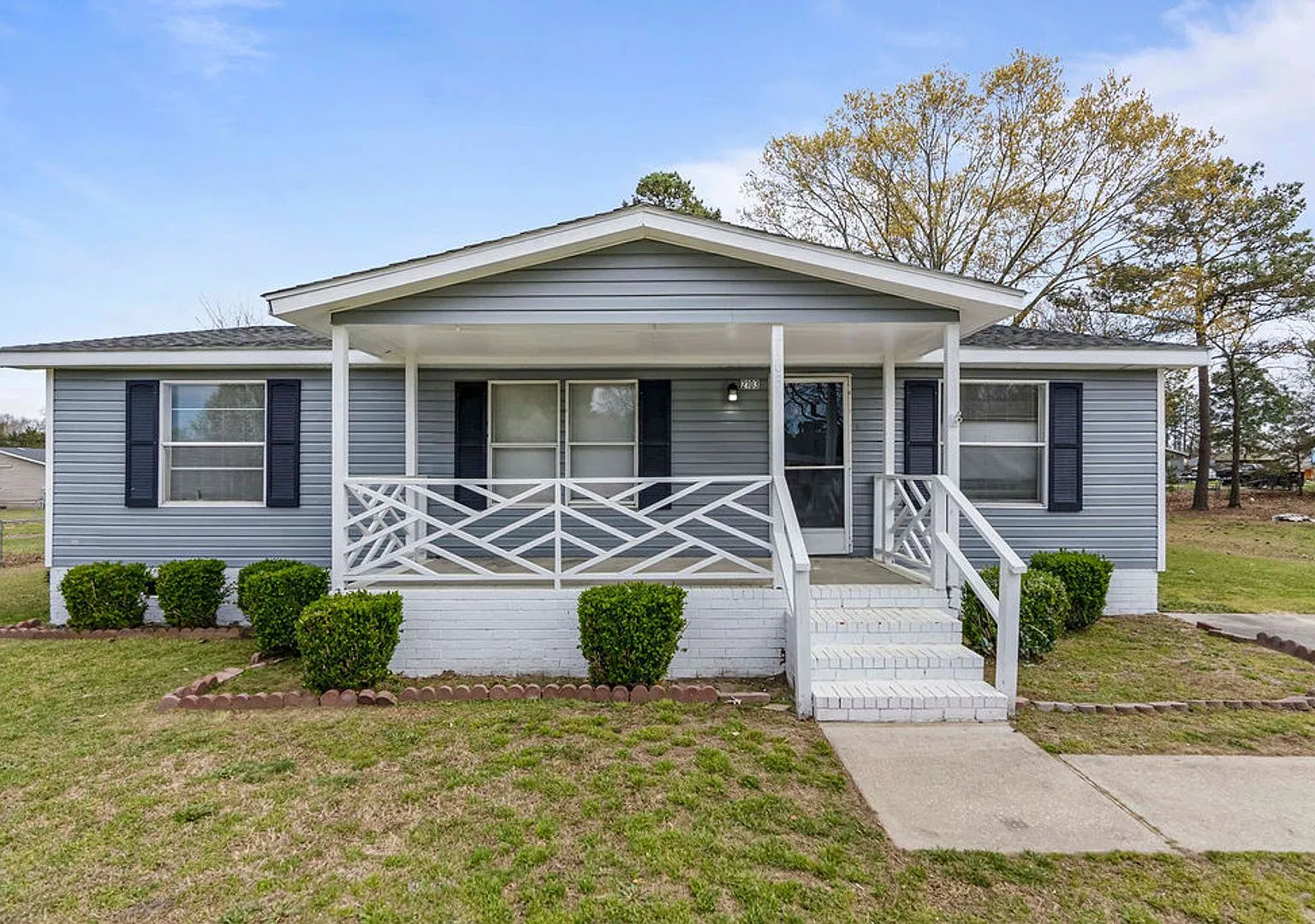 2103 Obrien Dr — Photo 2