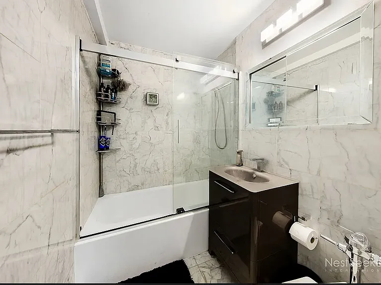 30 E 37th St #8F — Photo 7