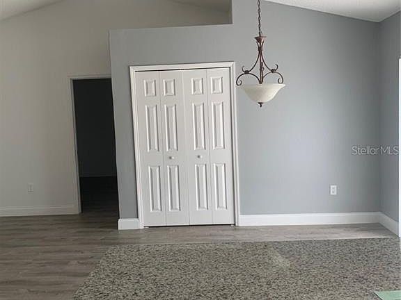 5th image of 915 Gateshead Ct