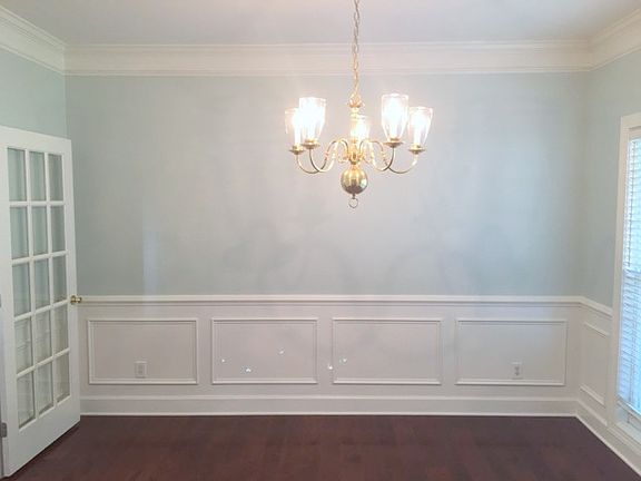 Formal Dining w/ Wainscoting