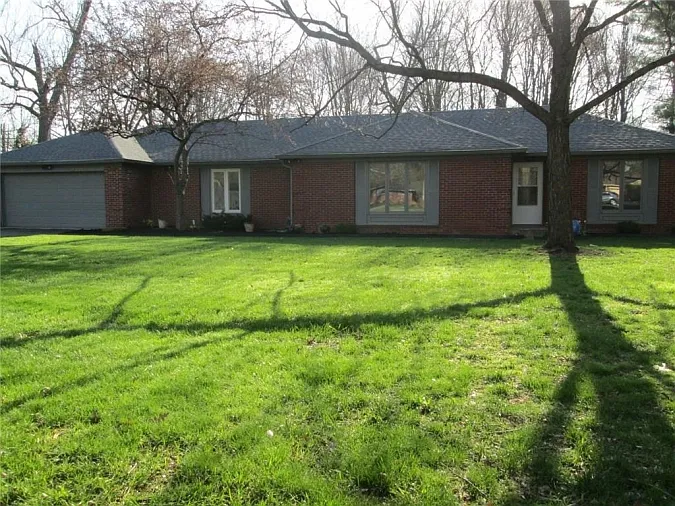 8427 Spring Mill Rd photo 1