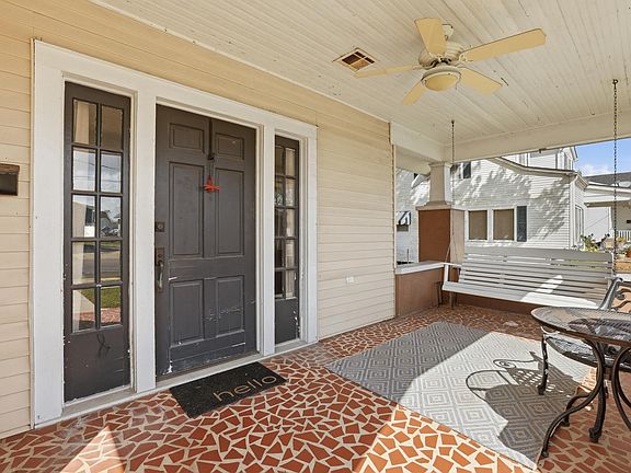 3rd image of 1050 Jackson St