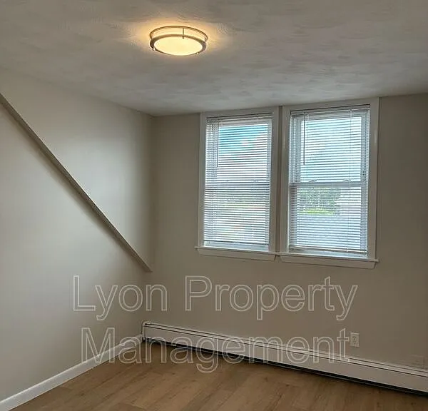 18 Burgess Ave #3 — Photo 8