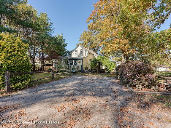 5th image of 11 Van Buren Ave