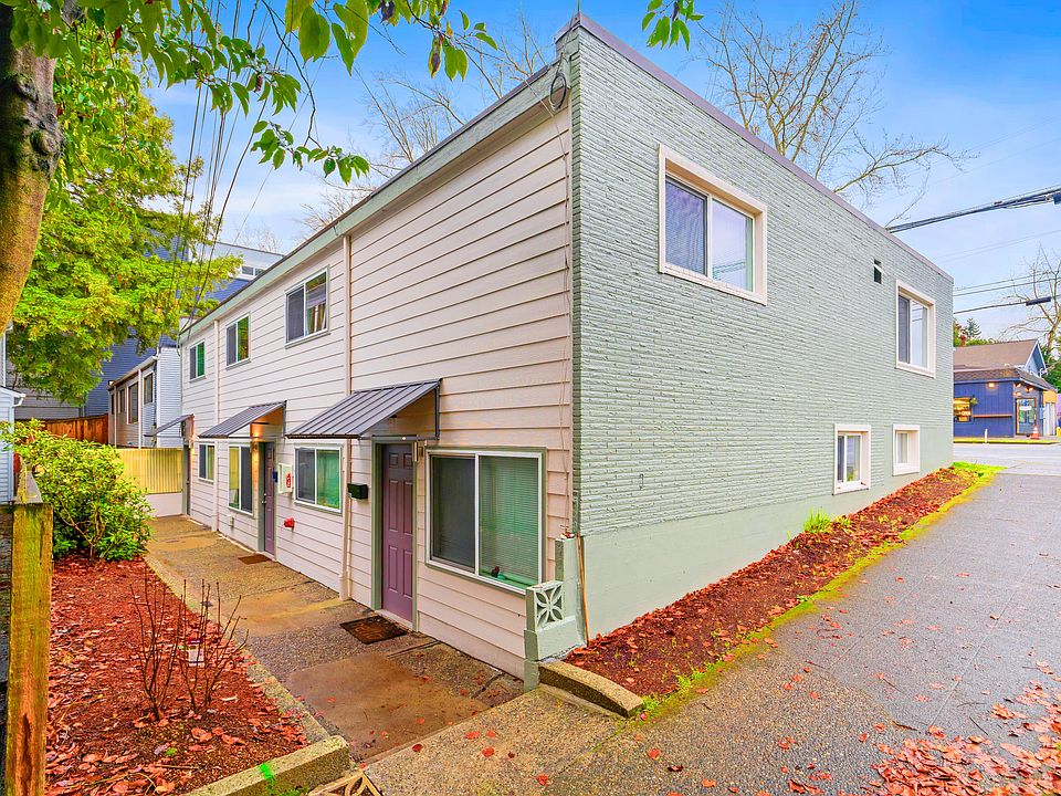 1st image of 7624 Greenwood Ave N #7624