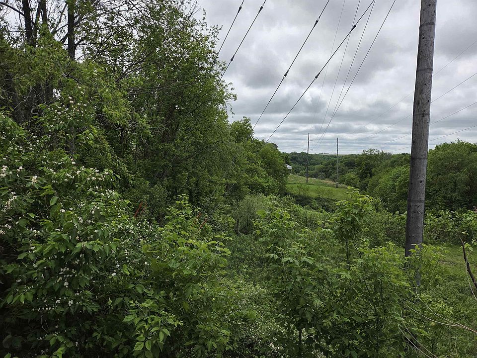2nd image of 700 Acre St