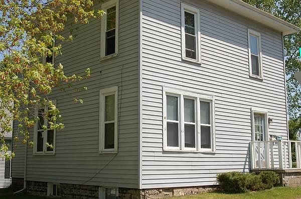 1st image of 602 5th St #1/2