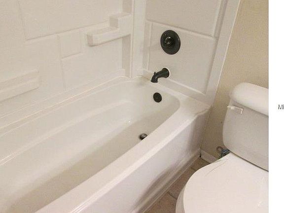 5th image of 8702 Mallard Reserve Dr Unit 105
