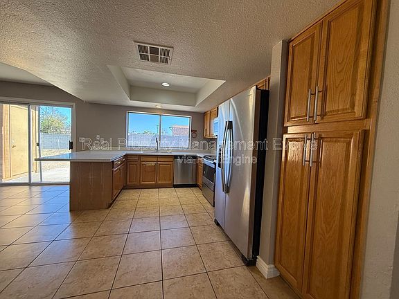 5th image of 3626 W Angela Dr