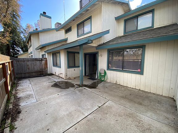 2nd image of 1121 S Pinkham Street