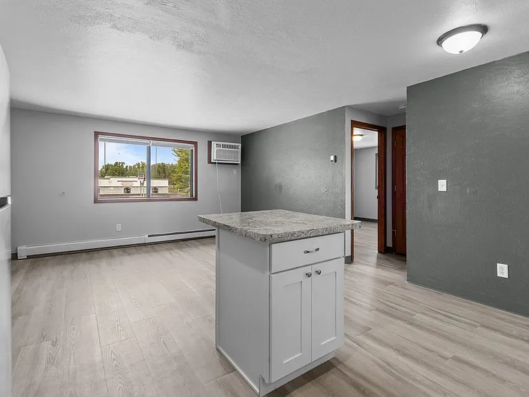 Moraine Terrace Apartments — Photo 6