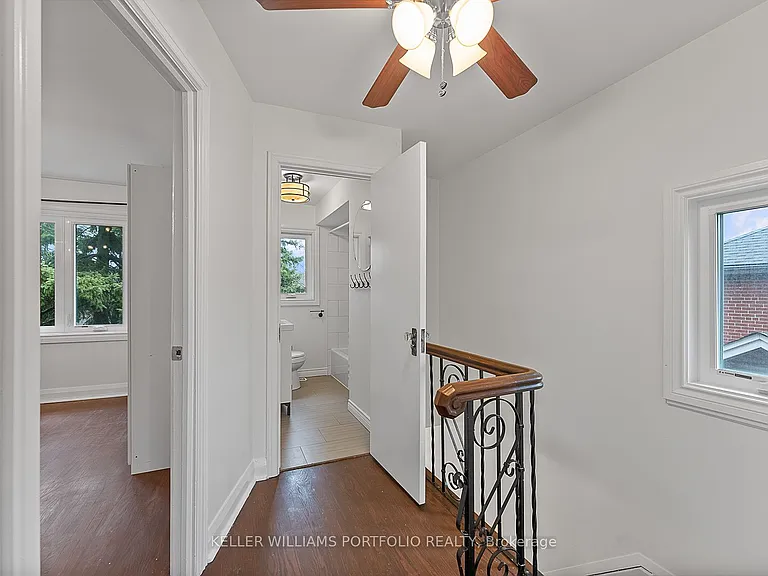 40 Scarboro Cres — Photo 27