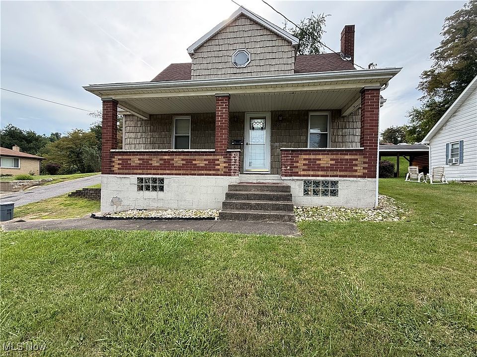 1st image of 209 Gladys Ave